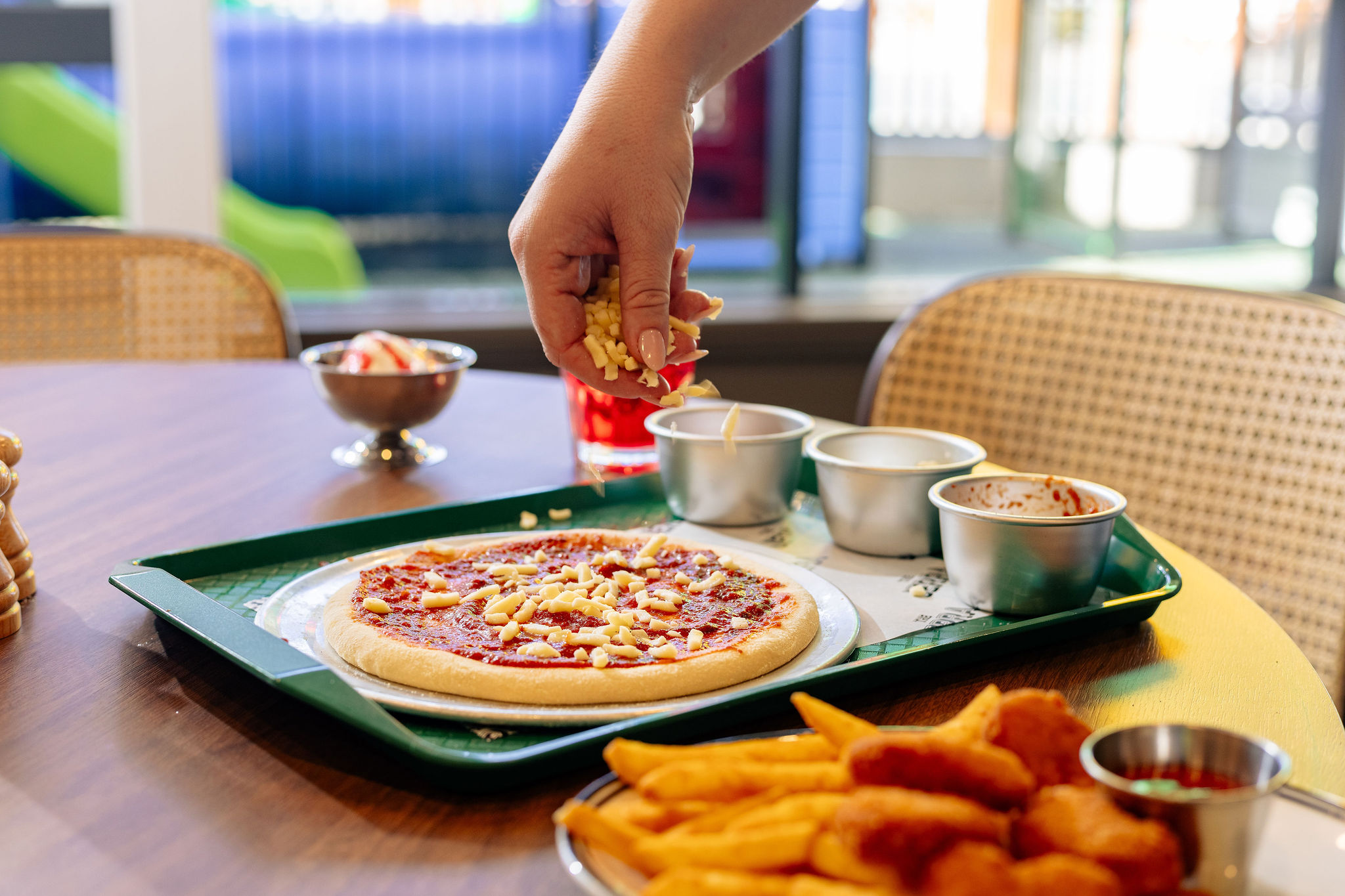 SUNDAY FUNDAY & DIY KIDS PIZZA